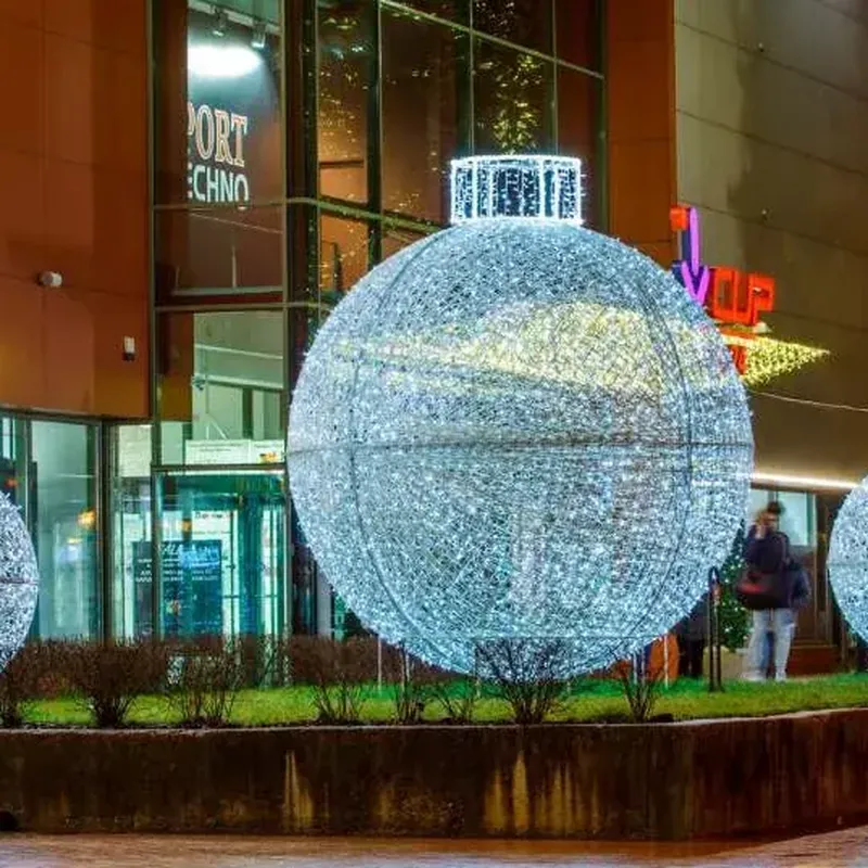 LED Süsleme - Cadde ve AVM İçin Işıklı Tak, Kemer ve Dev Kar Tanesi Süsleri.