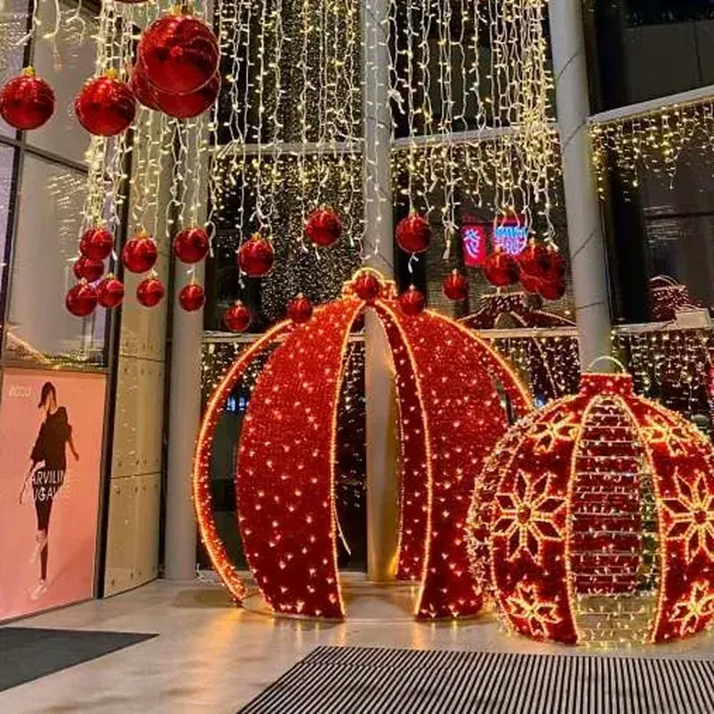 LED Süsleme - Cadde ve AVM İçin Işıklı Tak, Kemer ve Dev Kar Tanesi Süsleri.